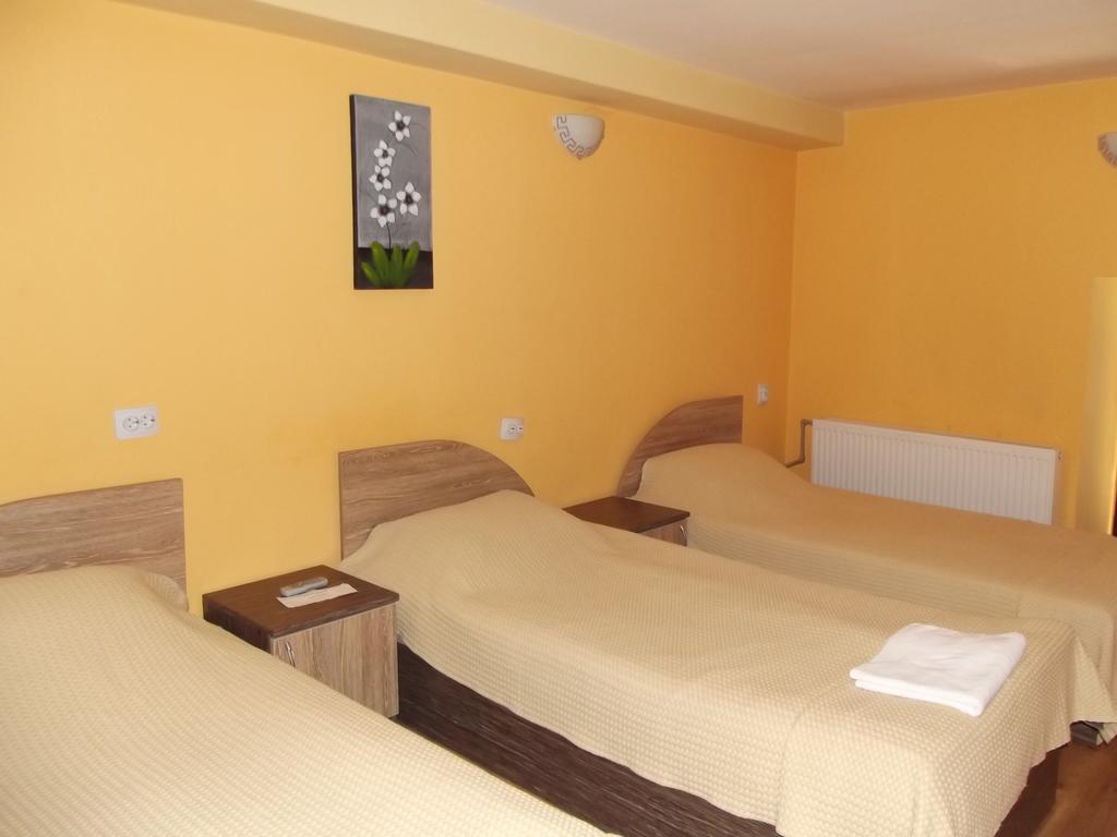 House For Guests And Friends Hotel Svishtov Exterior photo