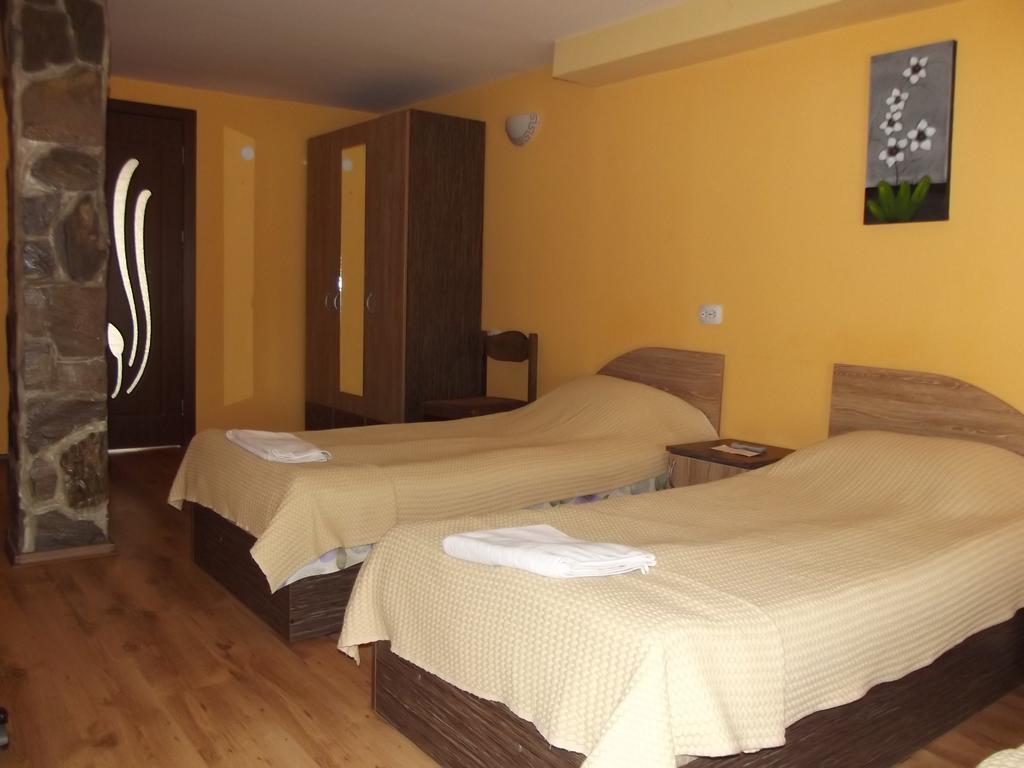 House For Guests And Friends Hotel Svishtov Exterior photo